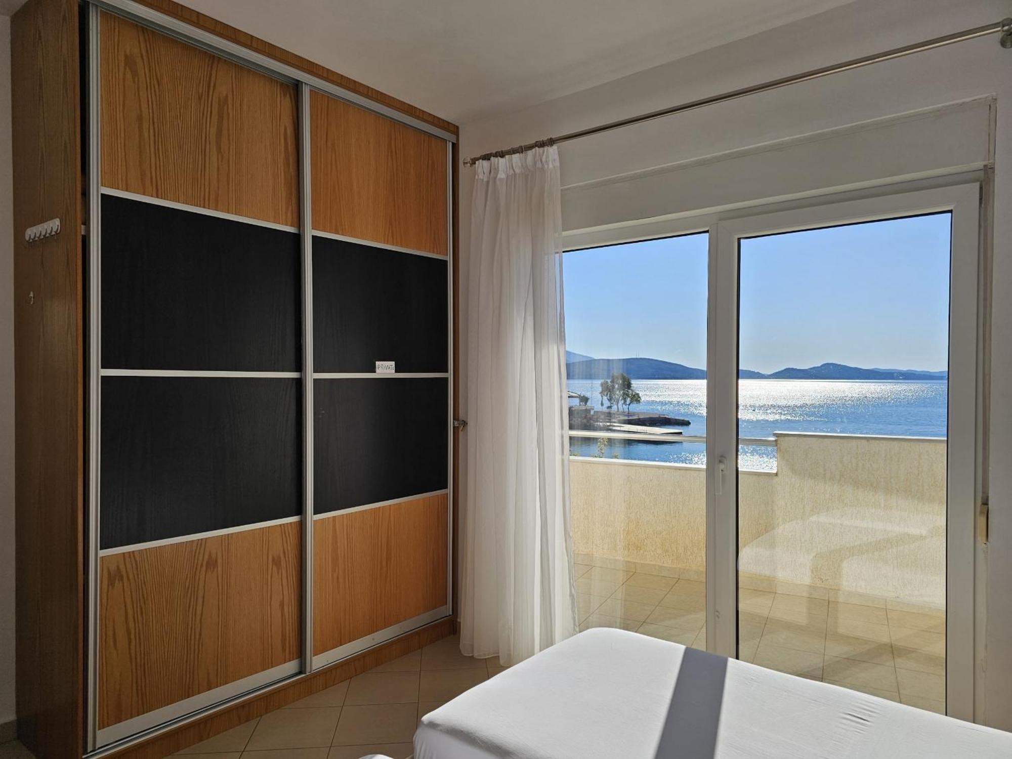 Svein Apartment Saranda Extérieur photo